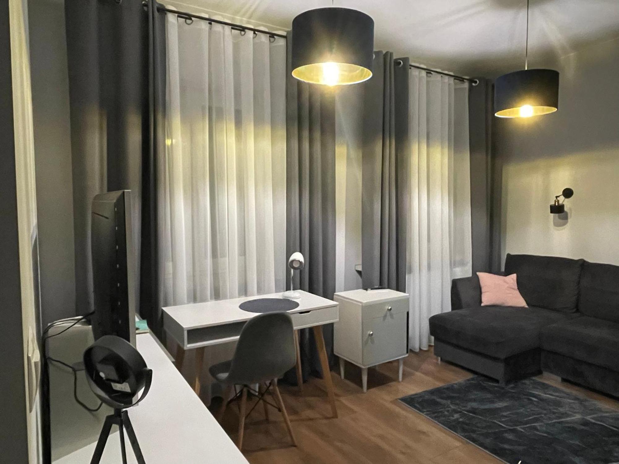 “Apartcalm - Like At Home” - Close To Subway Warszawa Eksteriør billede